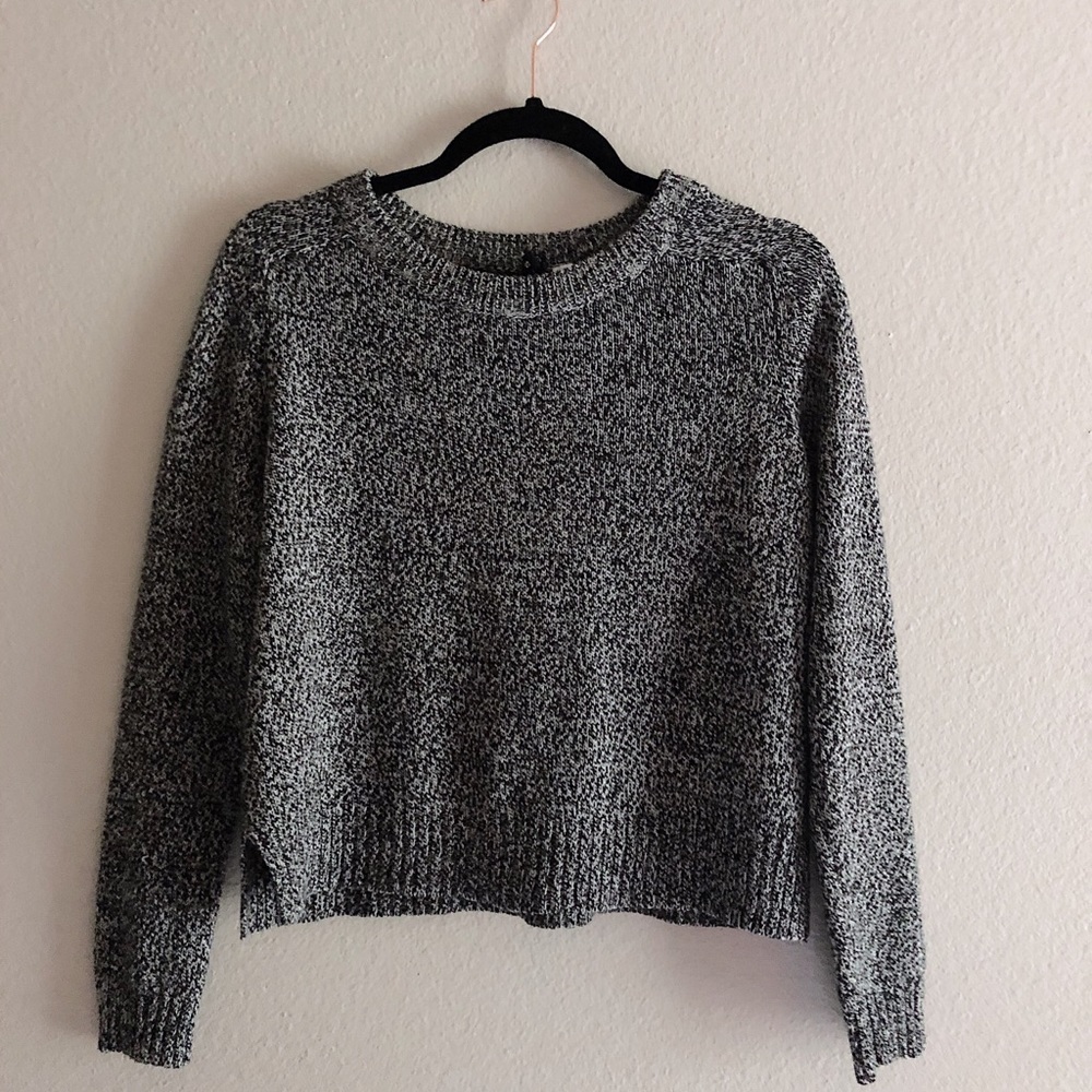 H&M Cropped Sweater